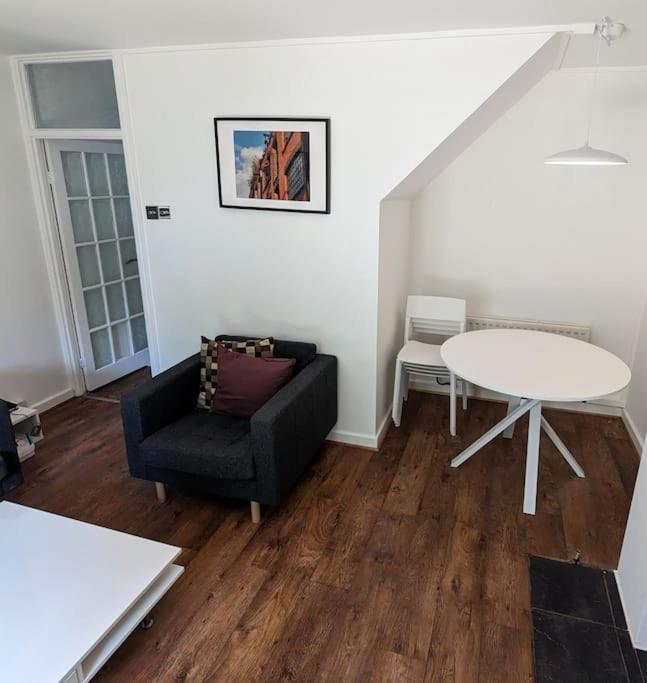 Ferienwohnung Charming 2-Bed Garden Flat London Exterior foto