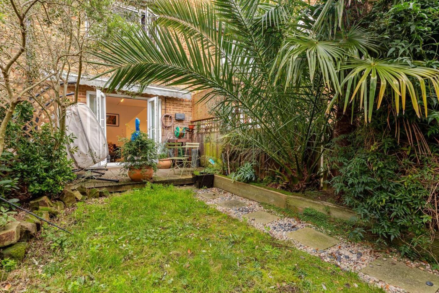 Ferienwohnung Charming 2-Bed Garden Flat London Exterior foto