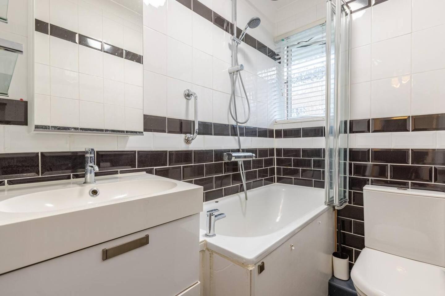 Ferienwohnung Charming 2-Bed Garden Flat London Exterior foto
